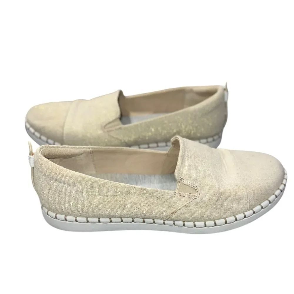 Clarks Cloudsteppers Cushioned Soft Beige Slip On Flats Size 10